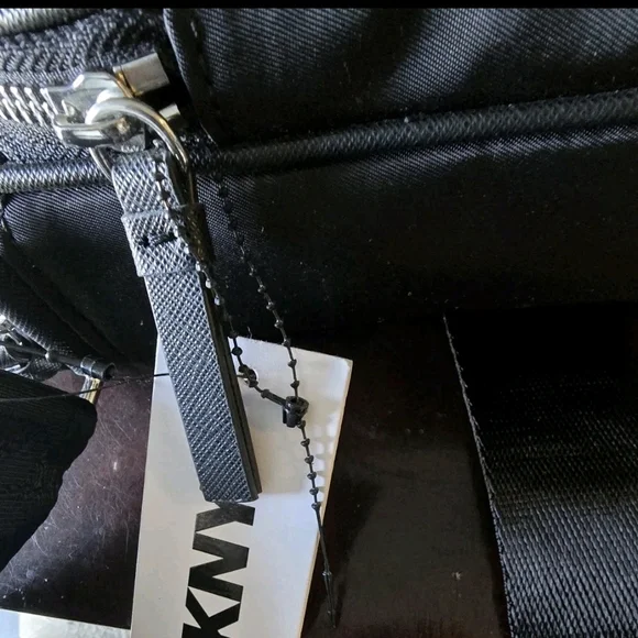 DKNY COSSBODY Bag Double Zip Purse GIGI DZ Black New - Picture 9 of 10